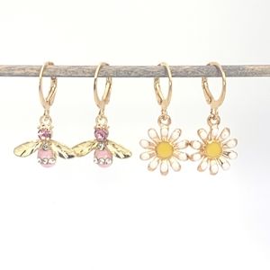 !Special 2 Pairs! Bumble Bee and Flower Earrings
